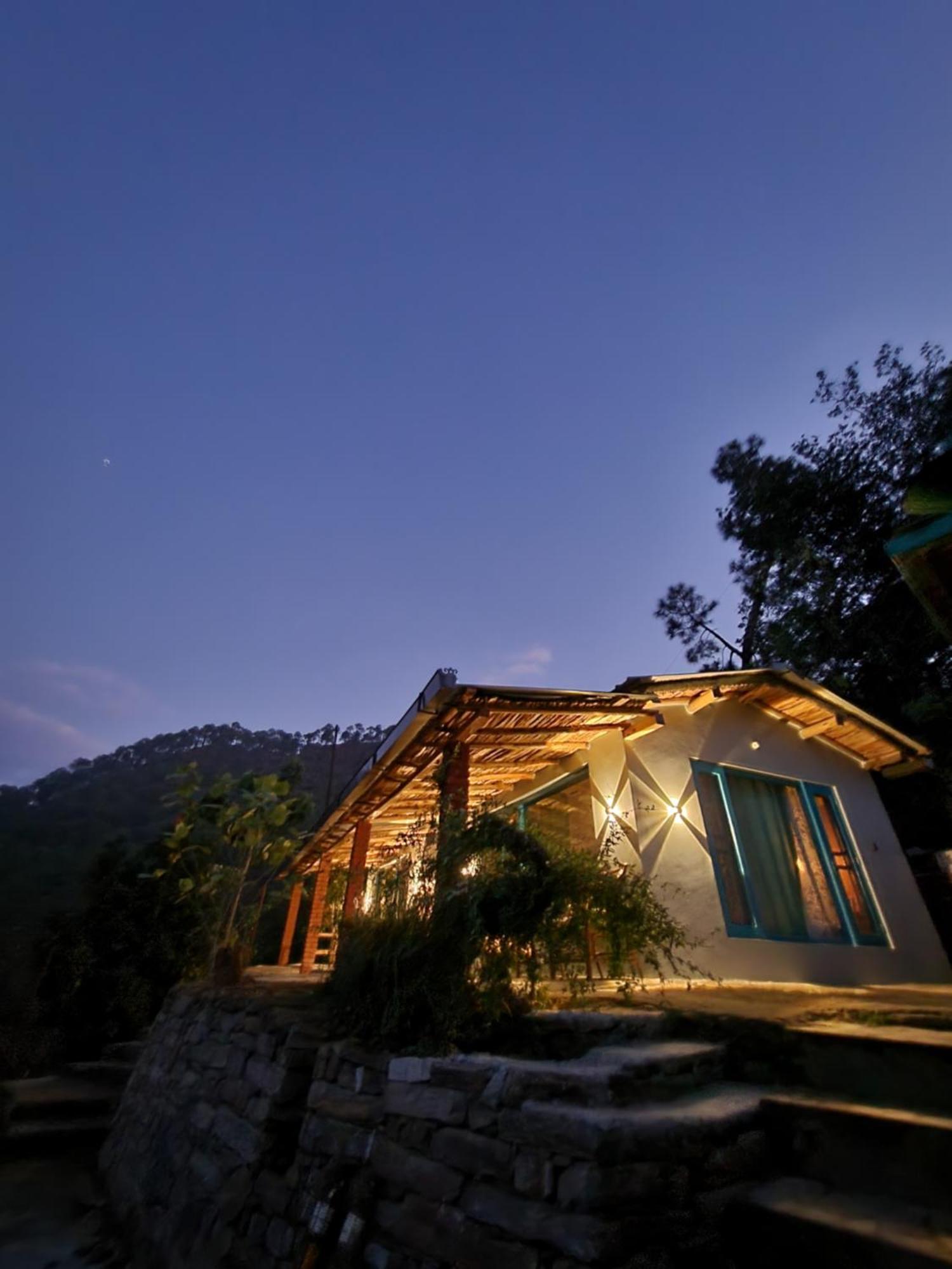 Zen Oaks Appartement Almora Buitenkant foto
